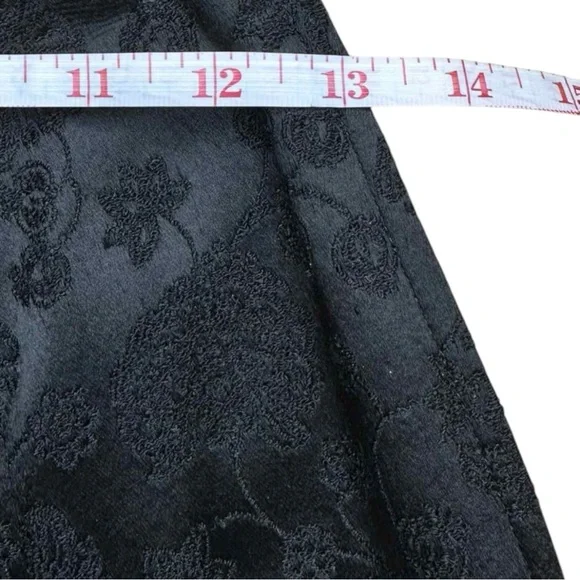 Giorgio Armani Black Floral Skirt Size 38 D0156 - Picture 6 of 10